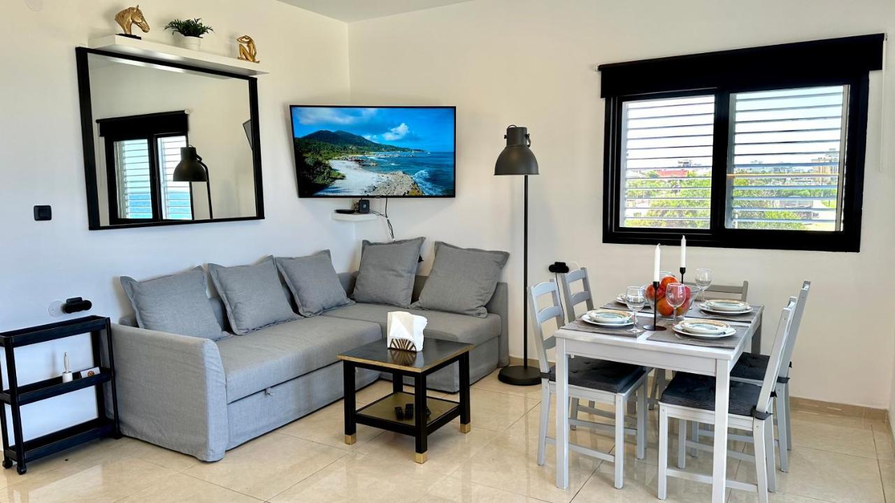 Gw951 Gugel Waves Amazing Seaview Apartments Naharija Exterior foto